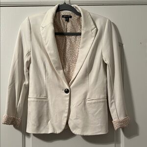 Versona White Tailored Blazer